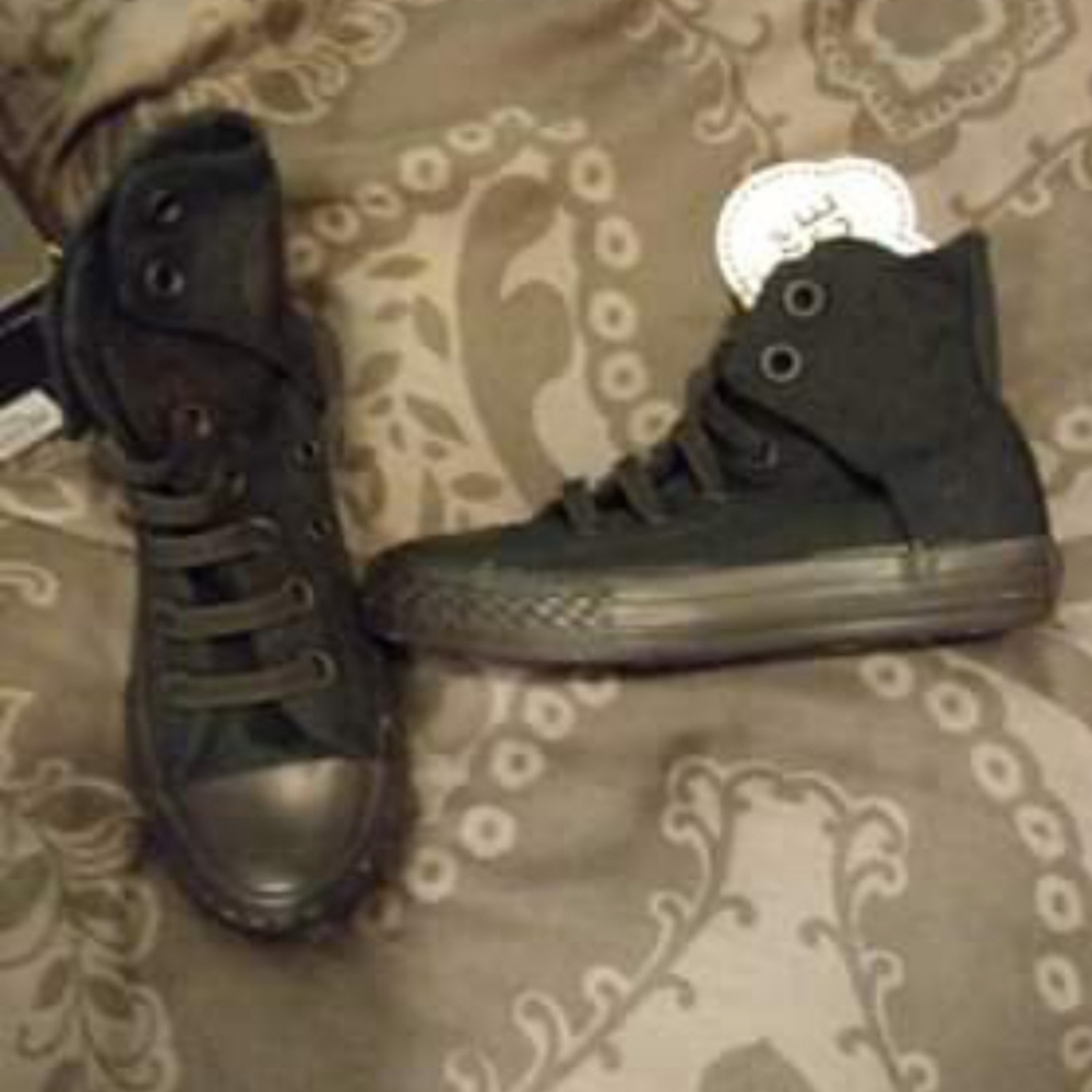 Boys Converse High-top Sneaker NEW IN BOX